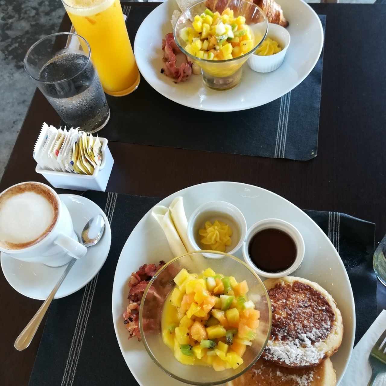 desayuno francés y americano 