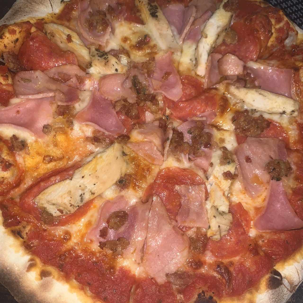 Pizze Speciali - Pizza Carnívora