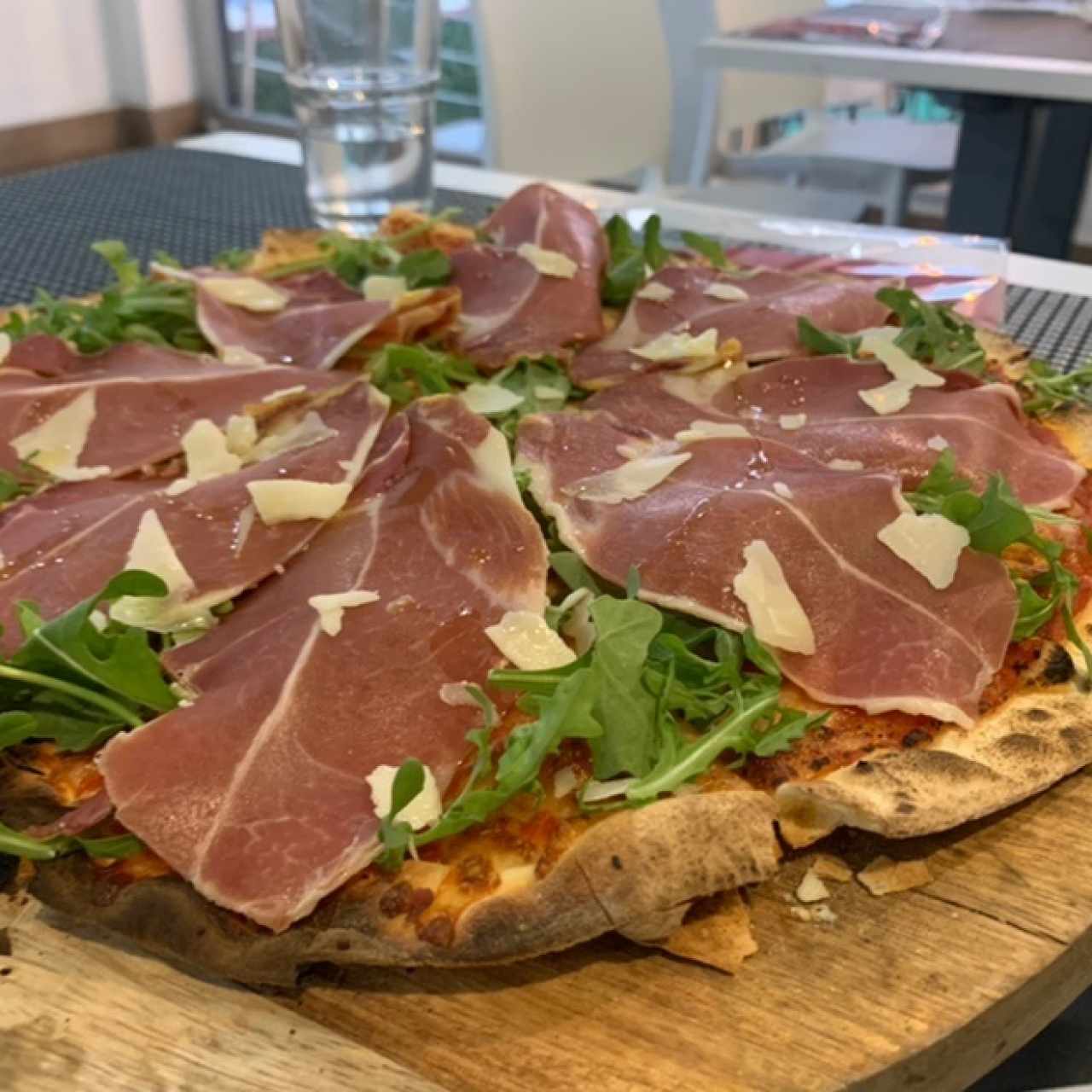 Pizza Prosciutto e Tartufo