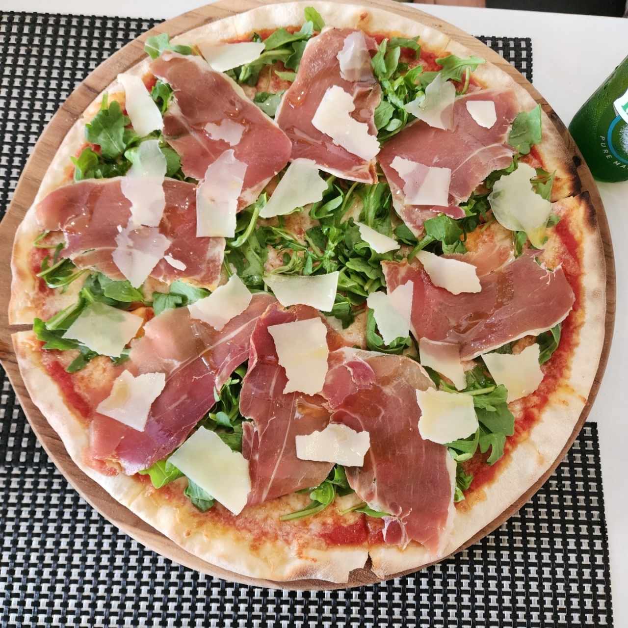 Pizza Prosciutto e Tartufo