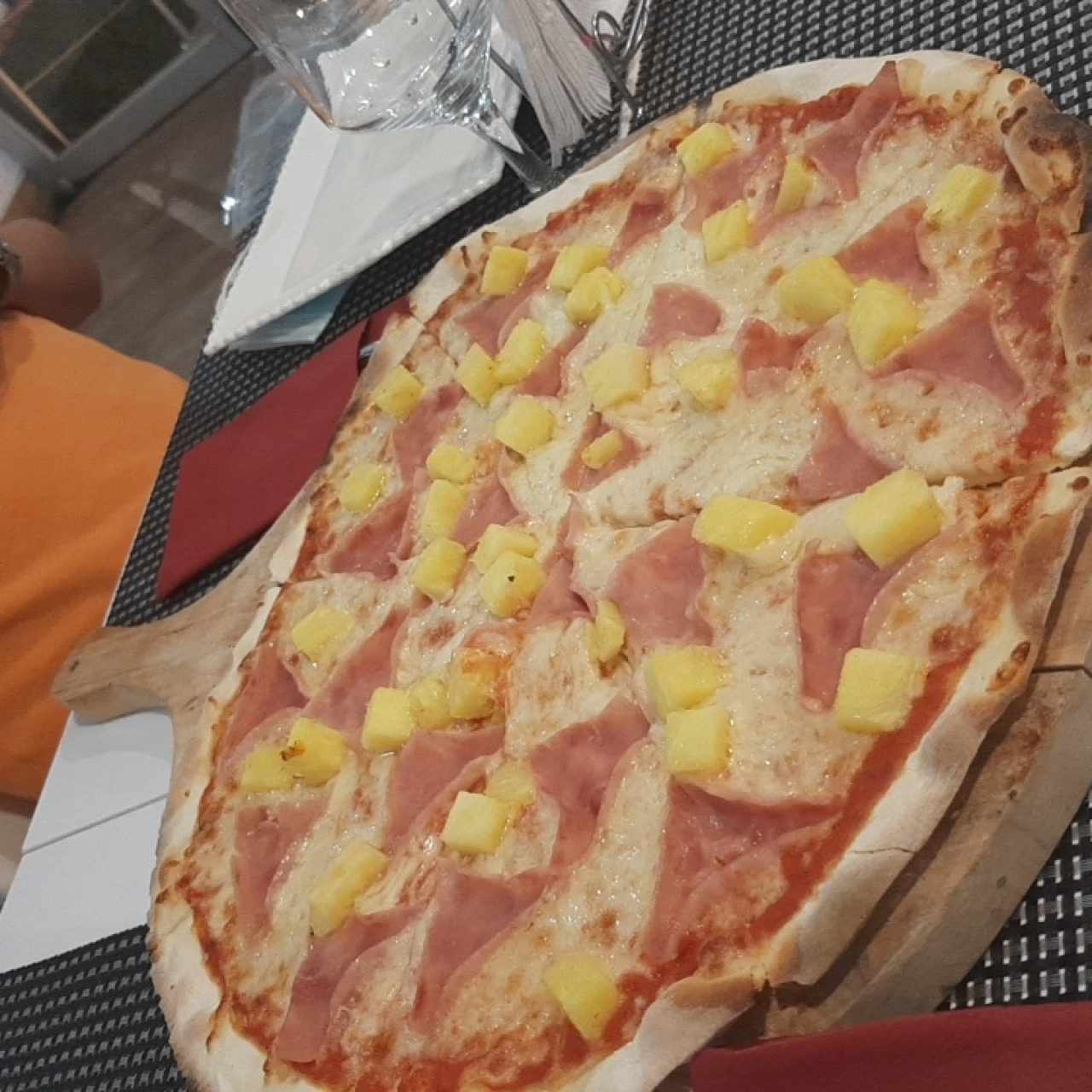 Pizze Speciali - Pizza Hawaiiana