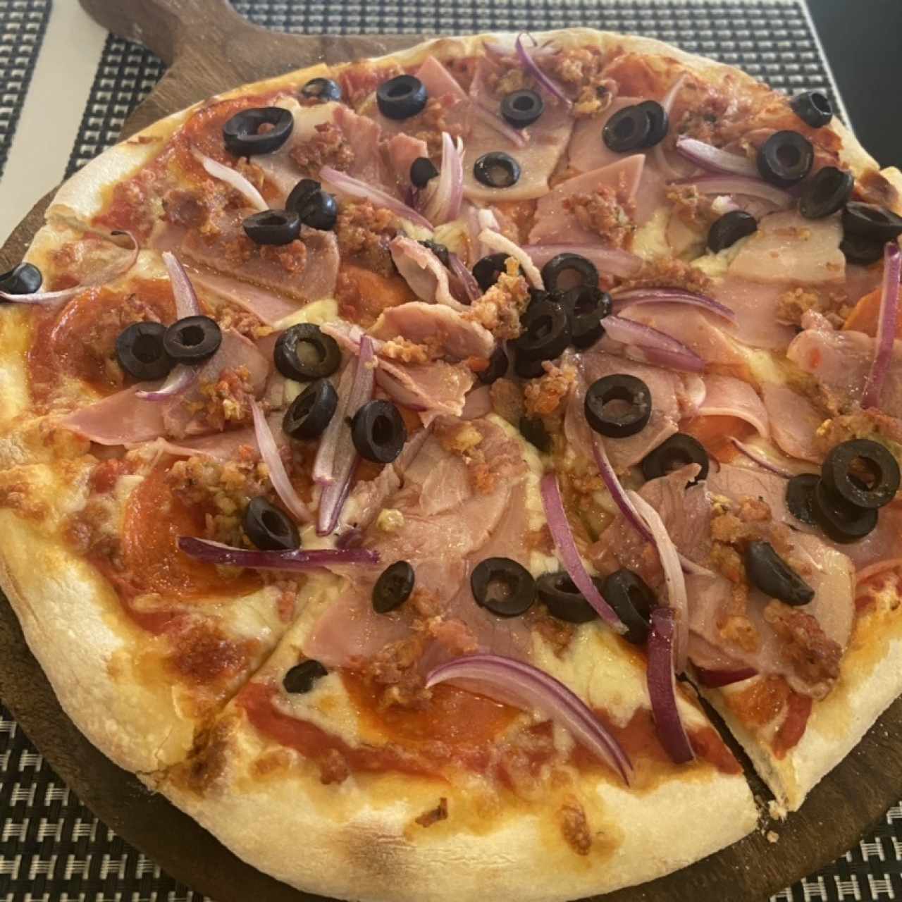 Pizze Speciali - Pizza Carnívora