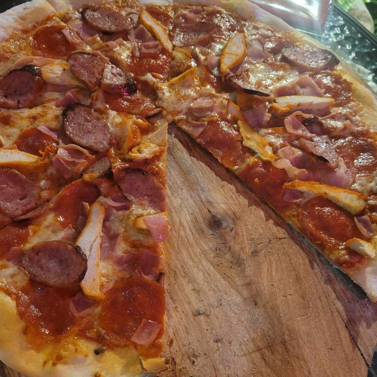 Pizze Speciali - Pizza Carnívora