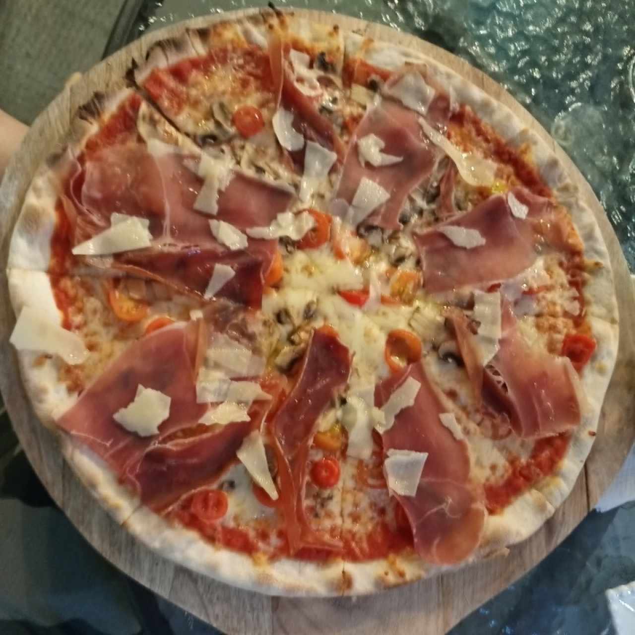 Pizza Prosciutto e Champiñones