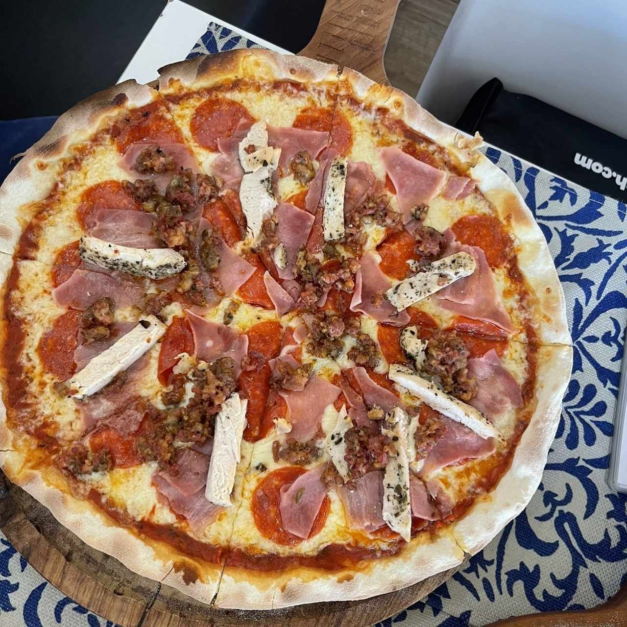 Pizze Speciali - Pizza Carnívora