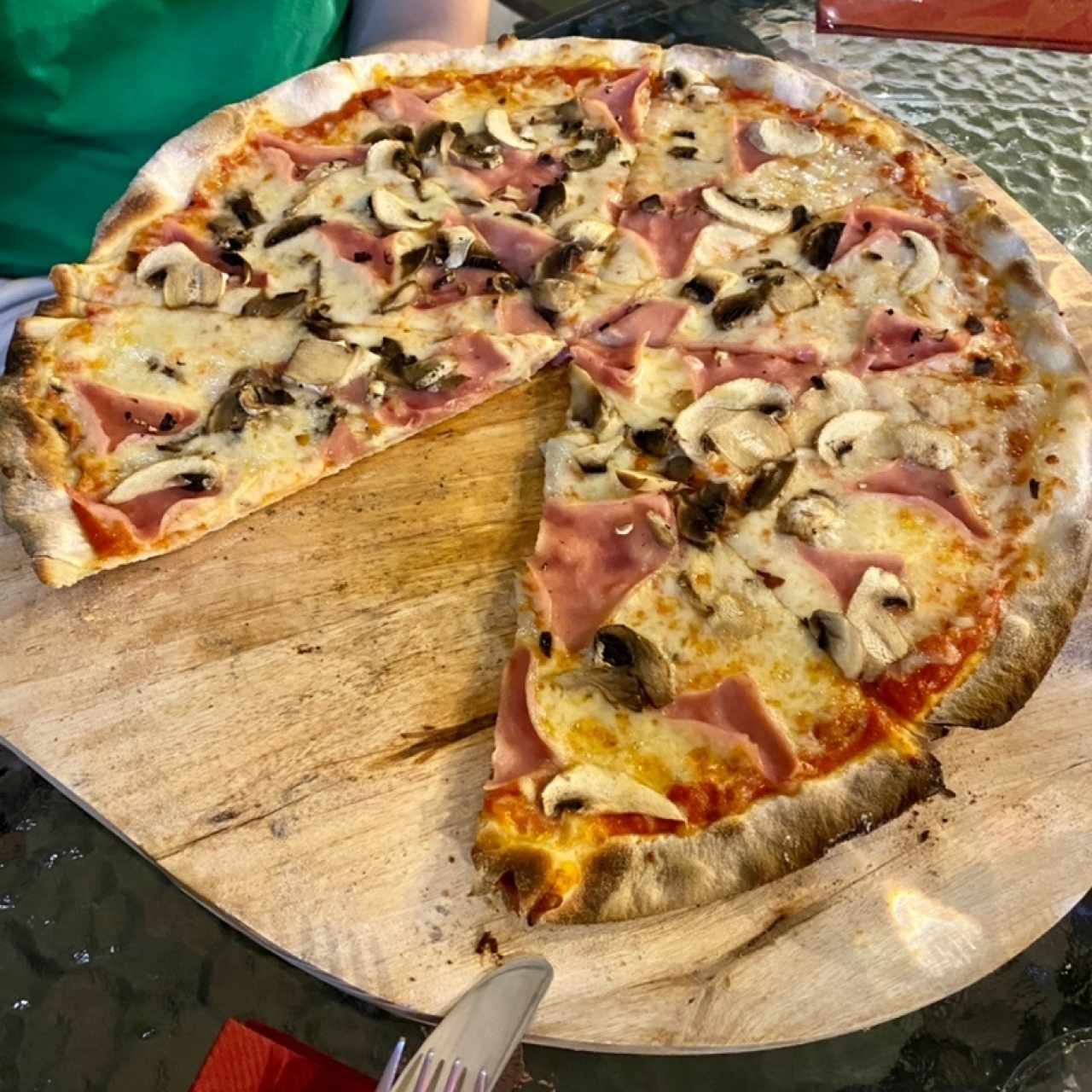 Pizza Prosciutto e Champiñones