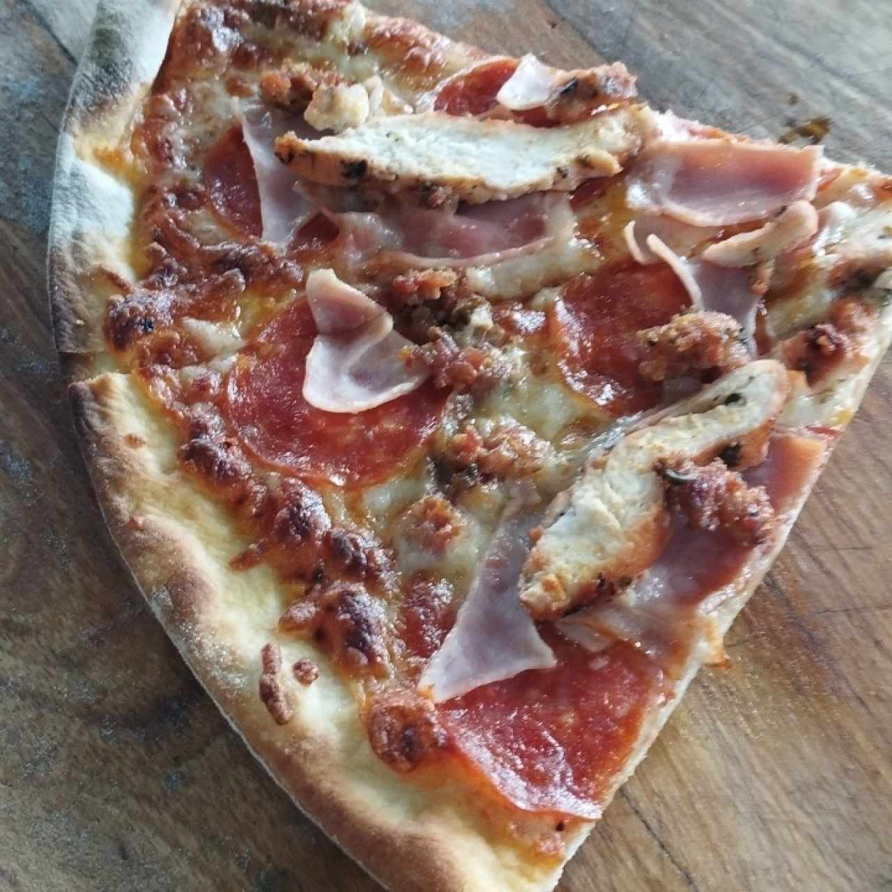 Pizze Speciali - Pizza Carnívora