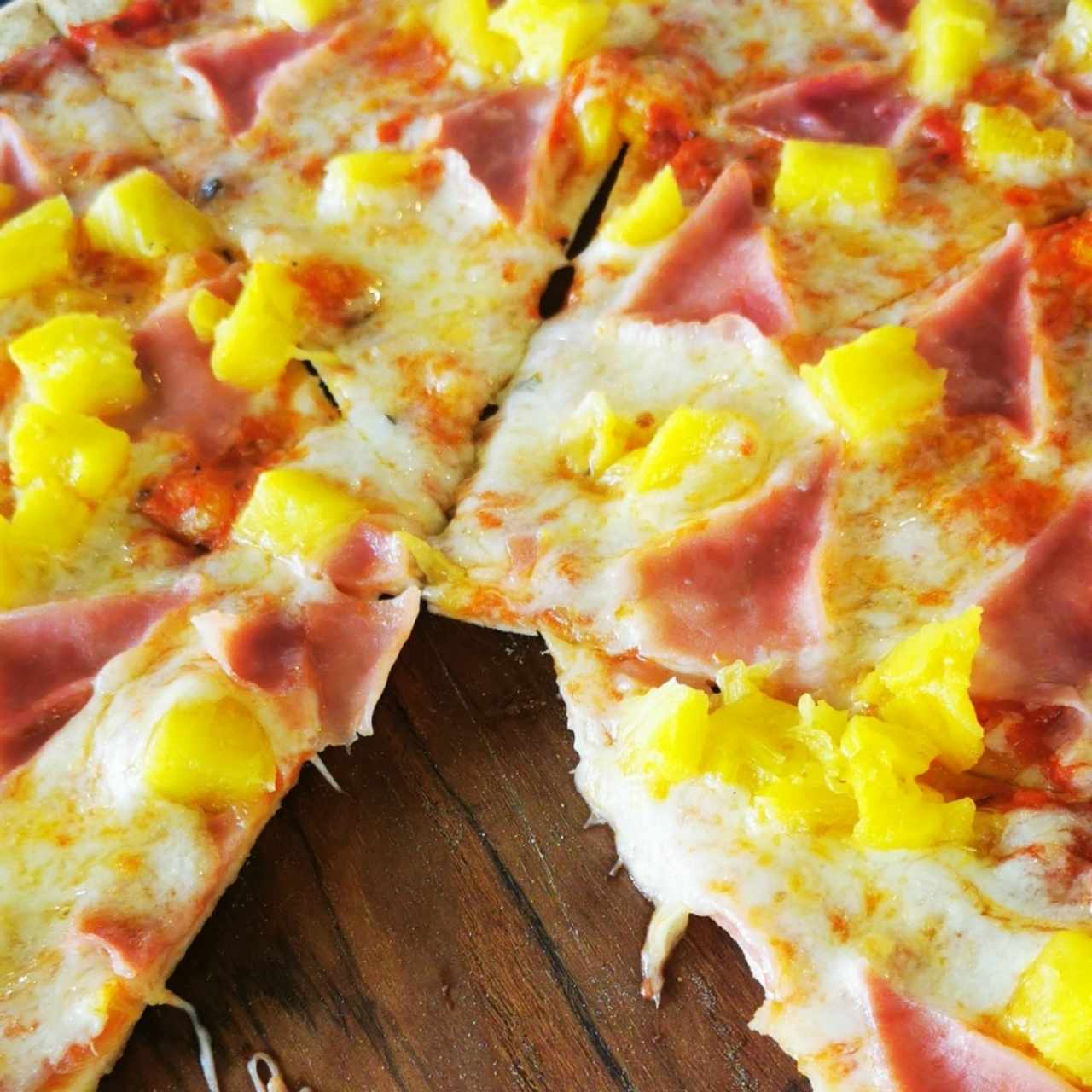 Pizze Speciali - Pizza Hawaiiana