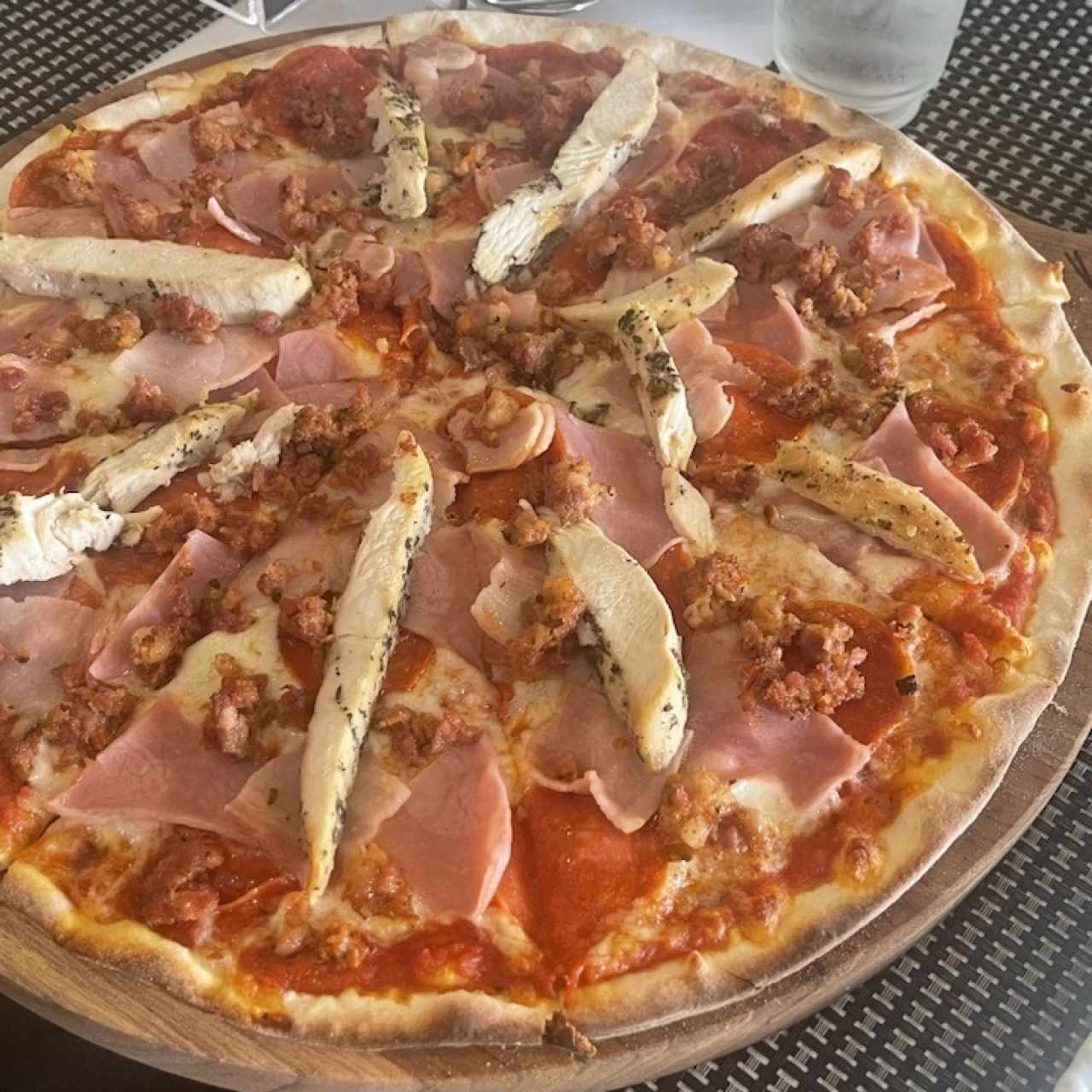 Pizze Speciali - Pizza Carnívora