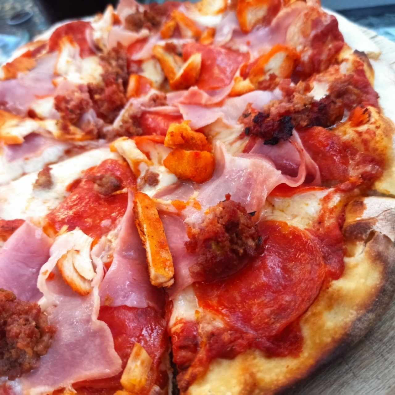 Pizze Speciali - Pizza Carnívora