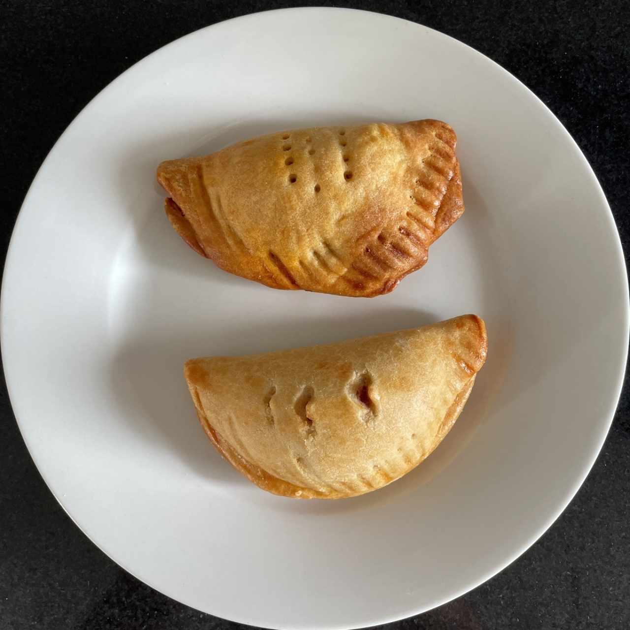 Empanadas - Empanada Plantintá y patty