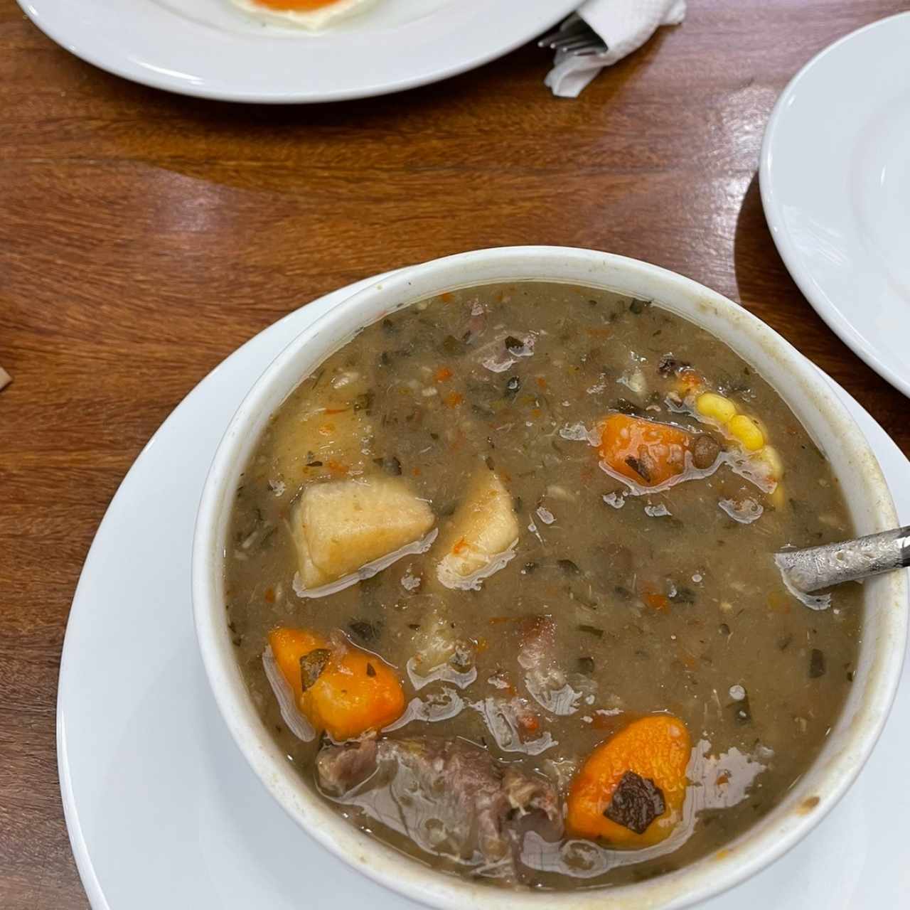 Sopa de lentejas.