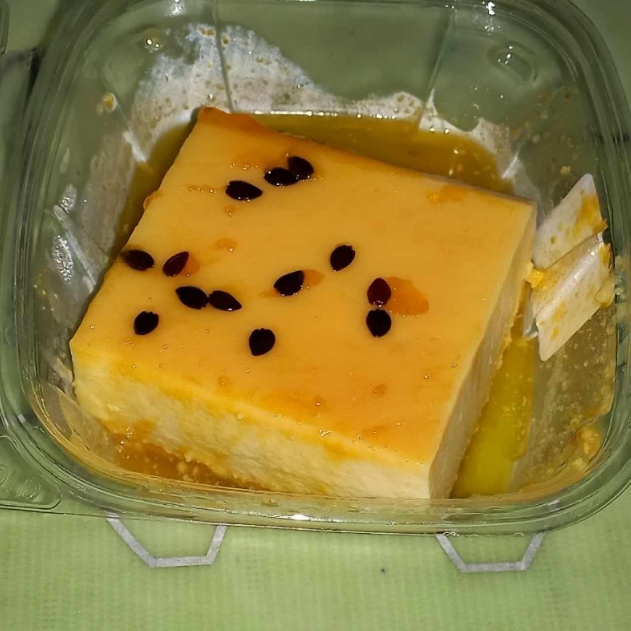 Postres Fríos - Flan de Maracuyá