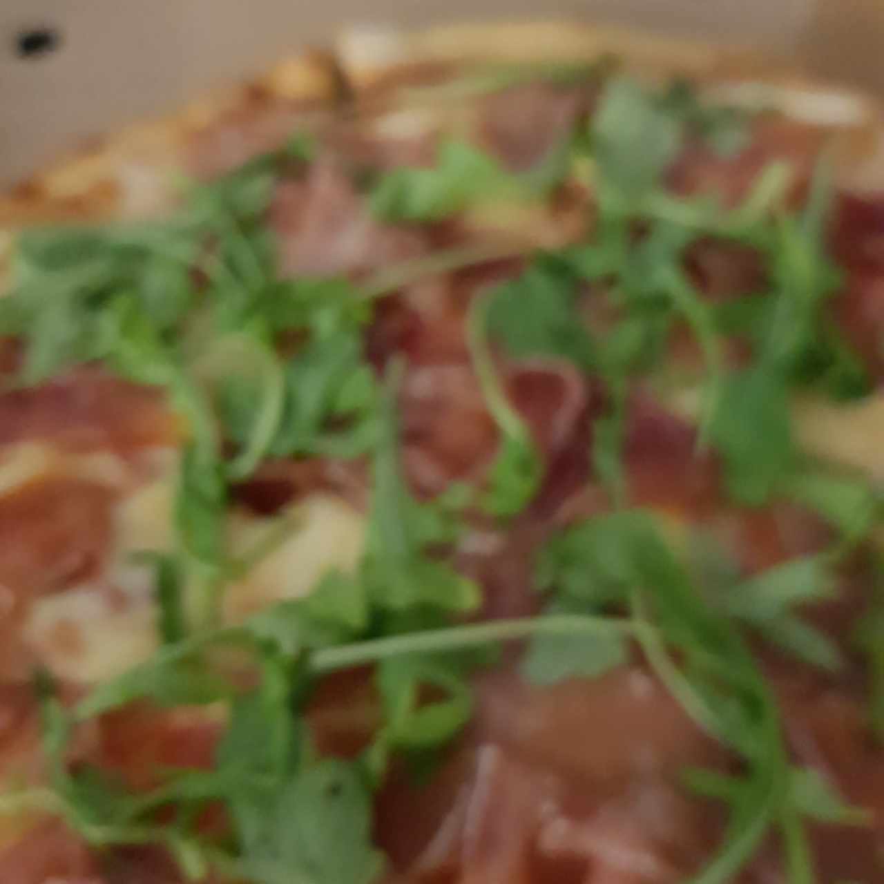 pizza con jamón serrano