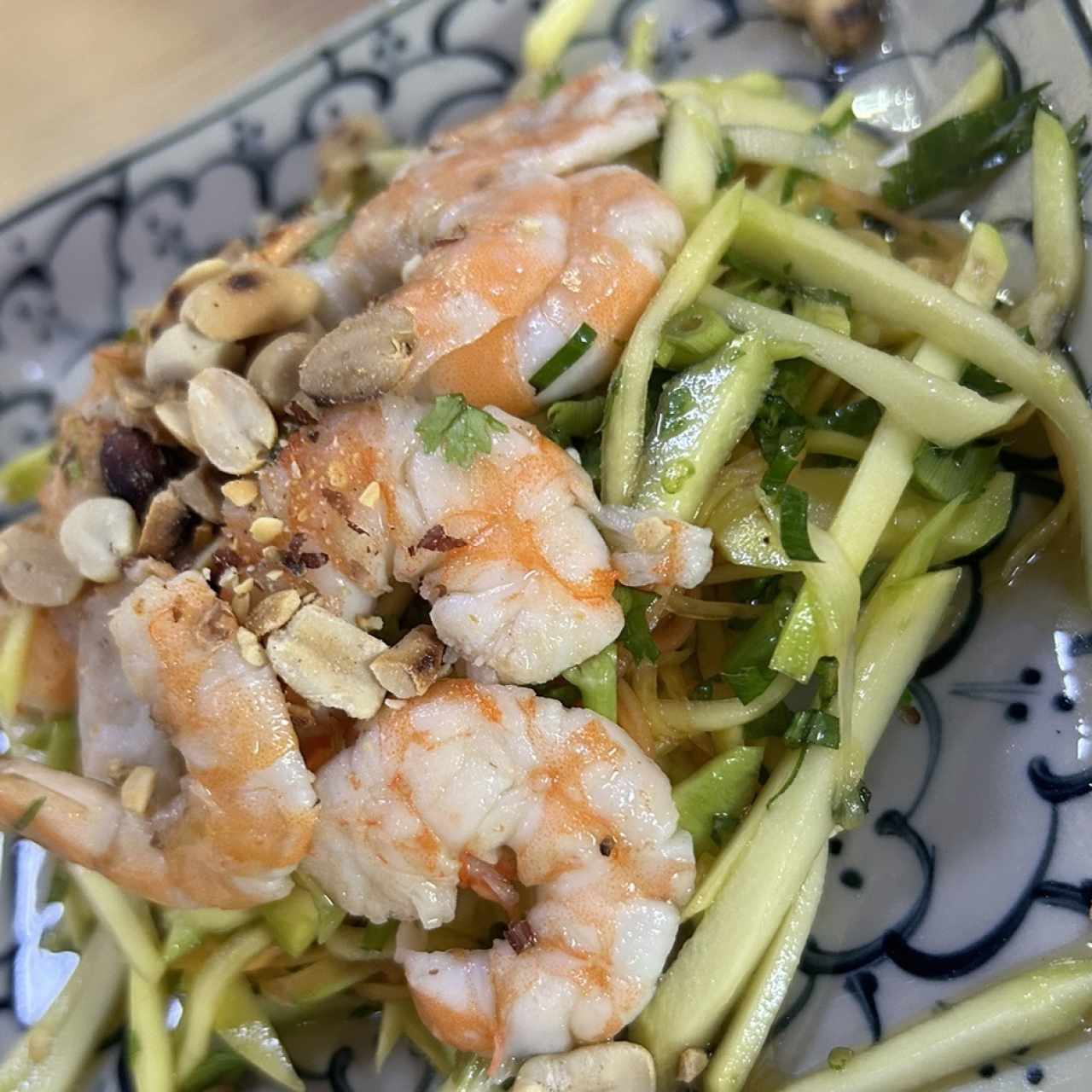 Ensalada de Mango y Camarones