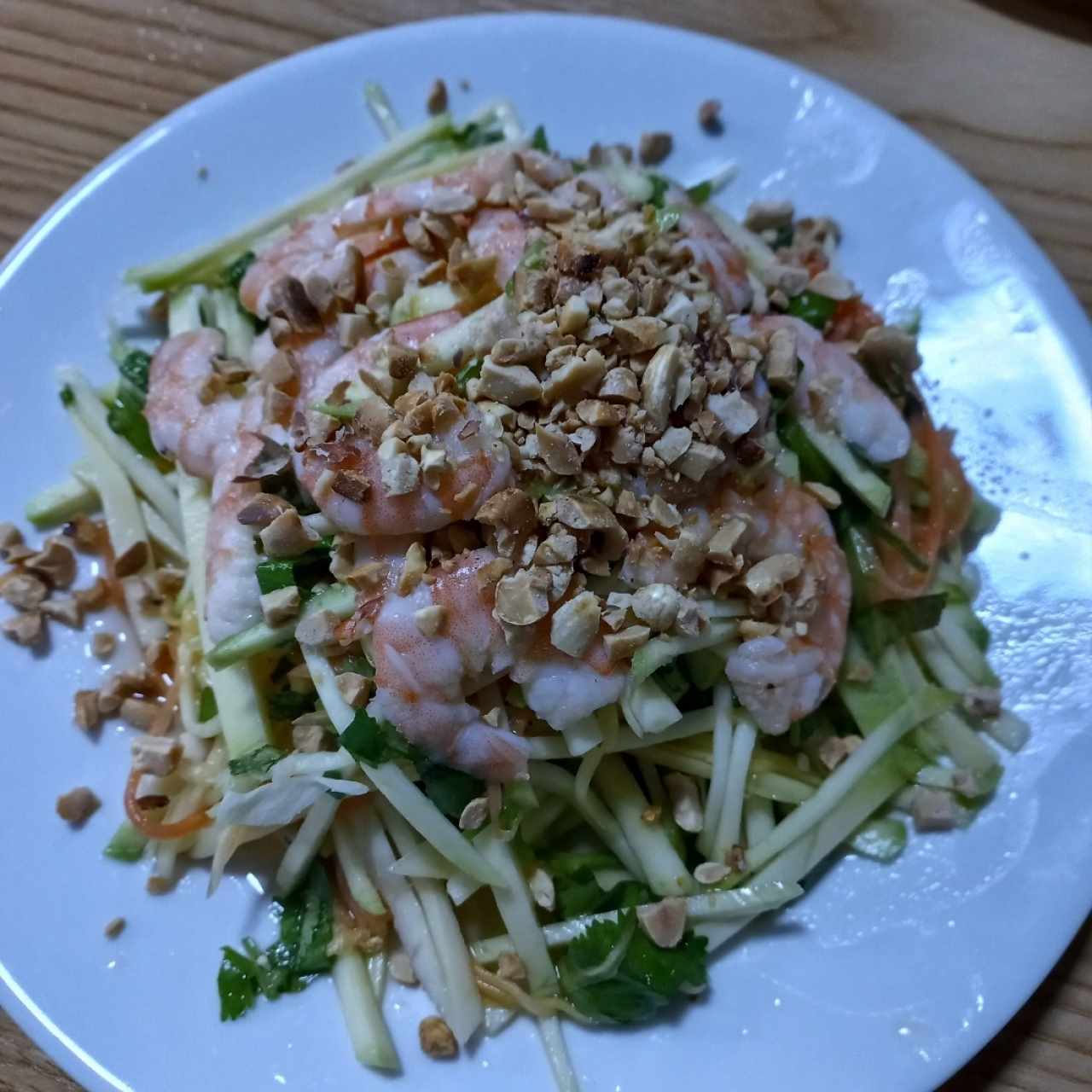 ensalada de mango  on camarones