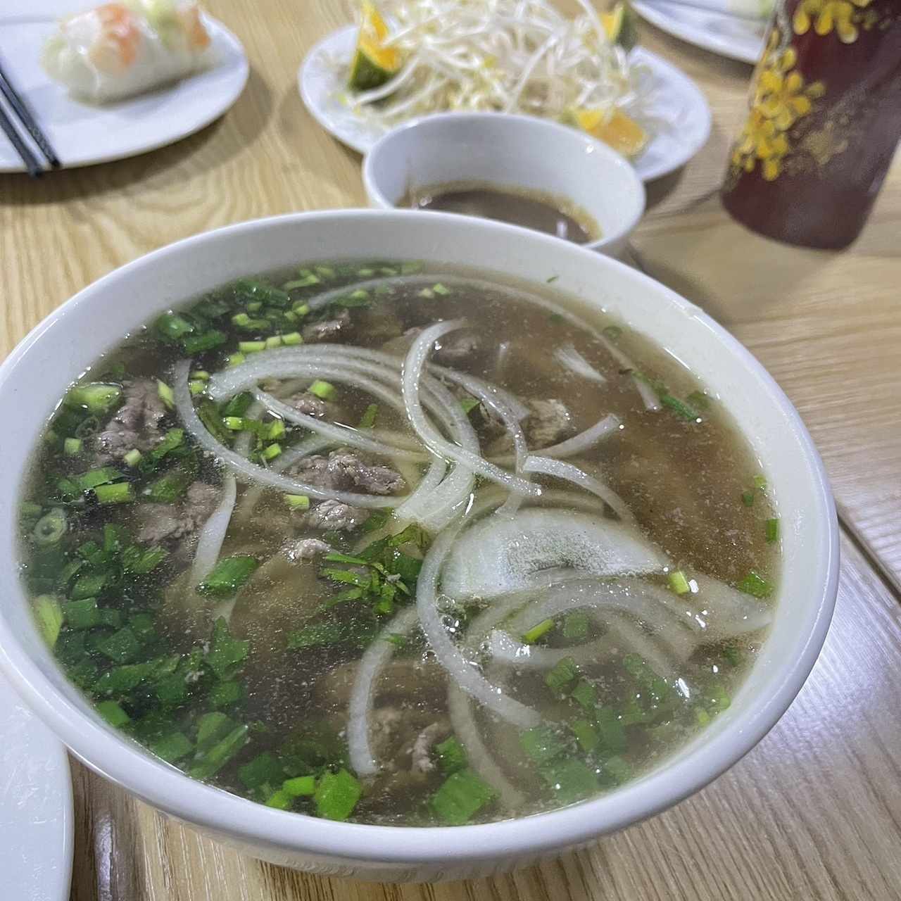 Pho de res salteada 