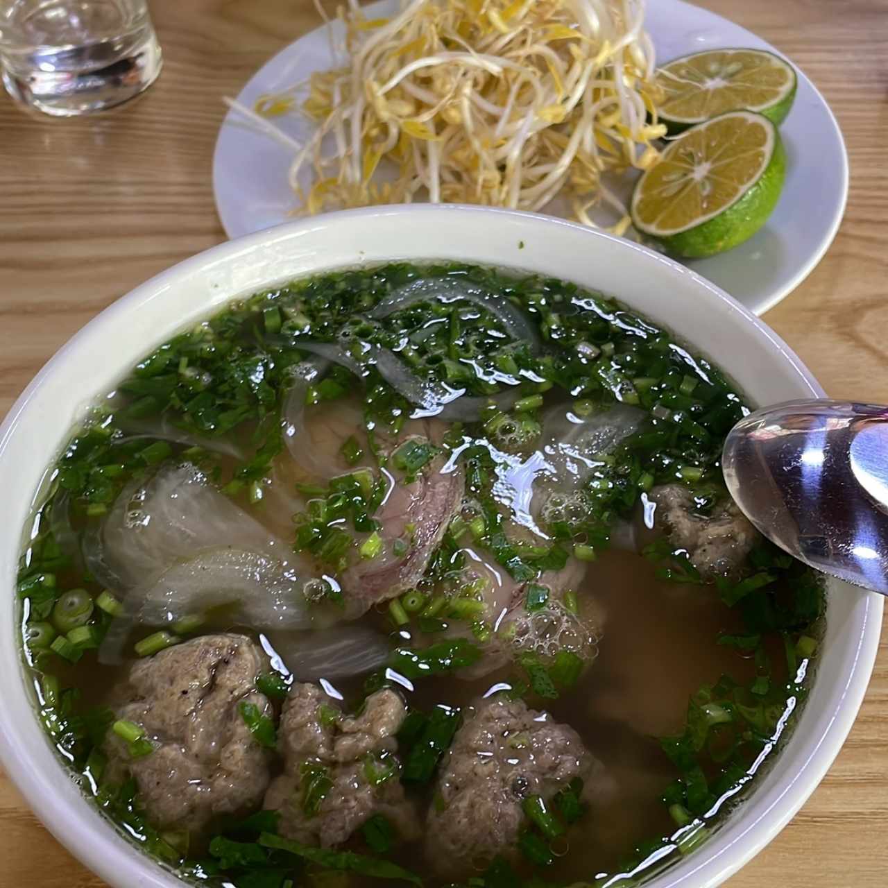 Pho de res sofrita