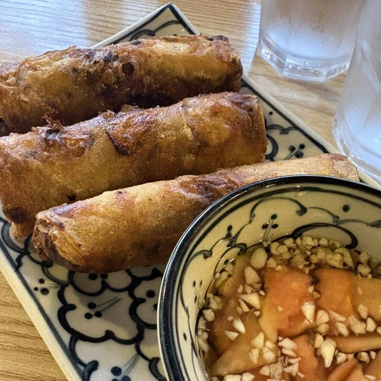 rollitos fritos de puerco