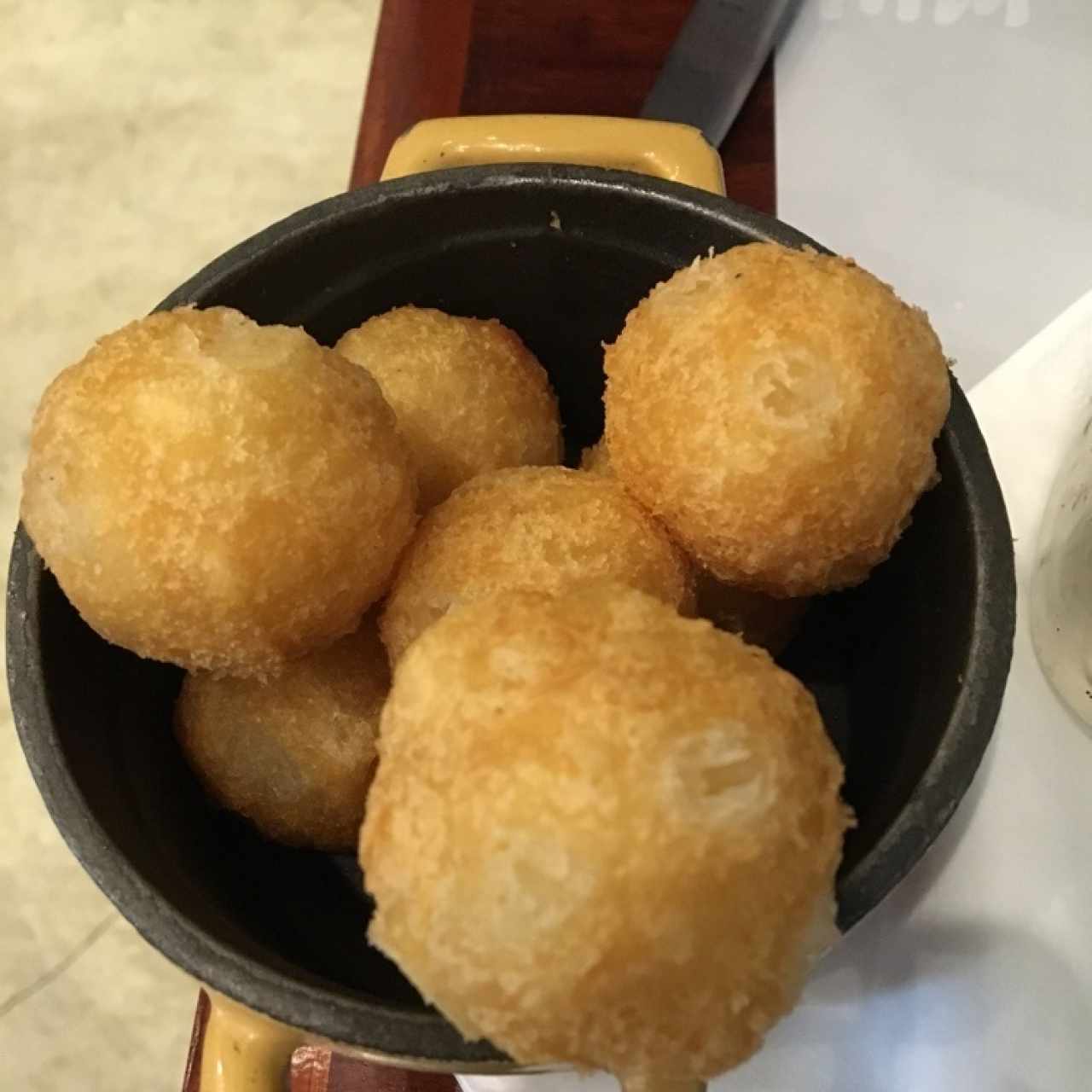 Acompañantes - Buñuelos de yuca