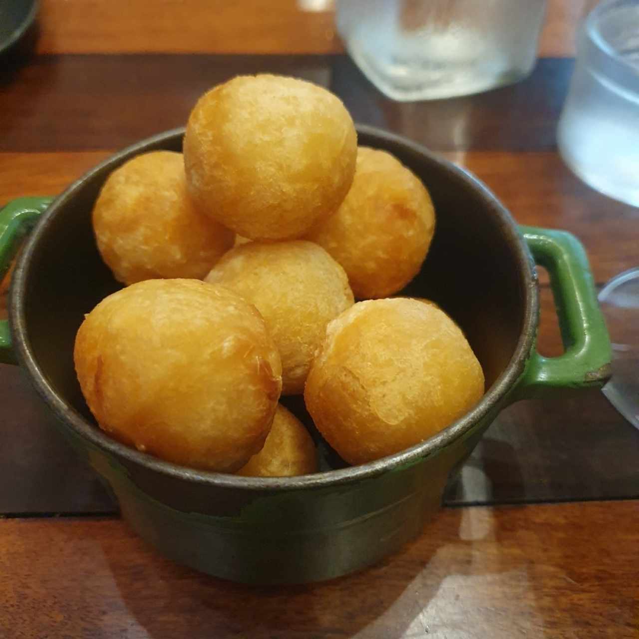 Acompañantes - Buñuelos de yuca