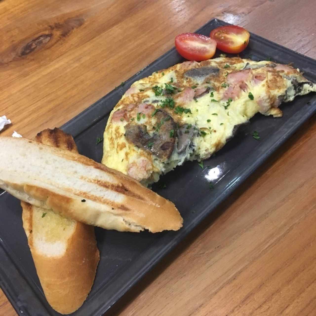 Omelette de Hongos y Jamón