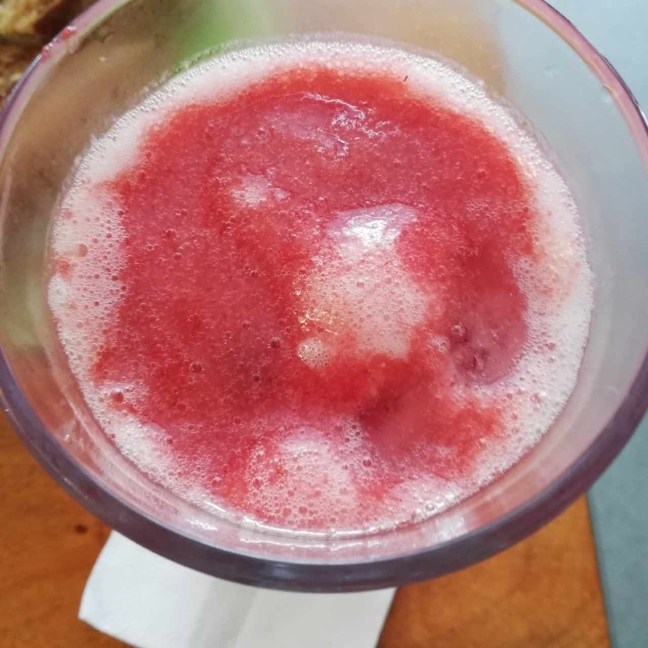 Jugo de fresa y guineo 