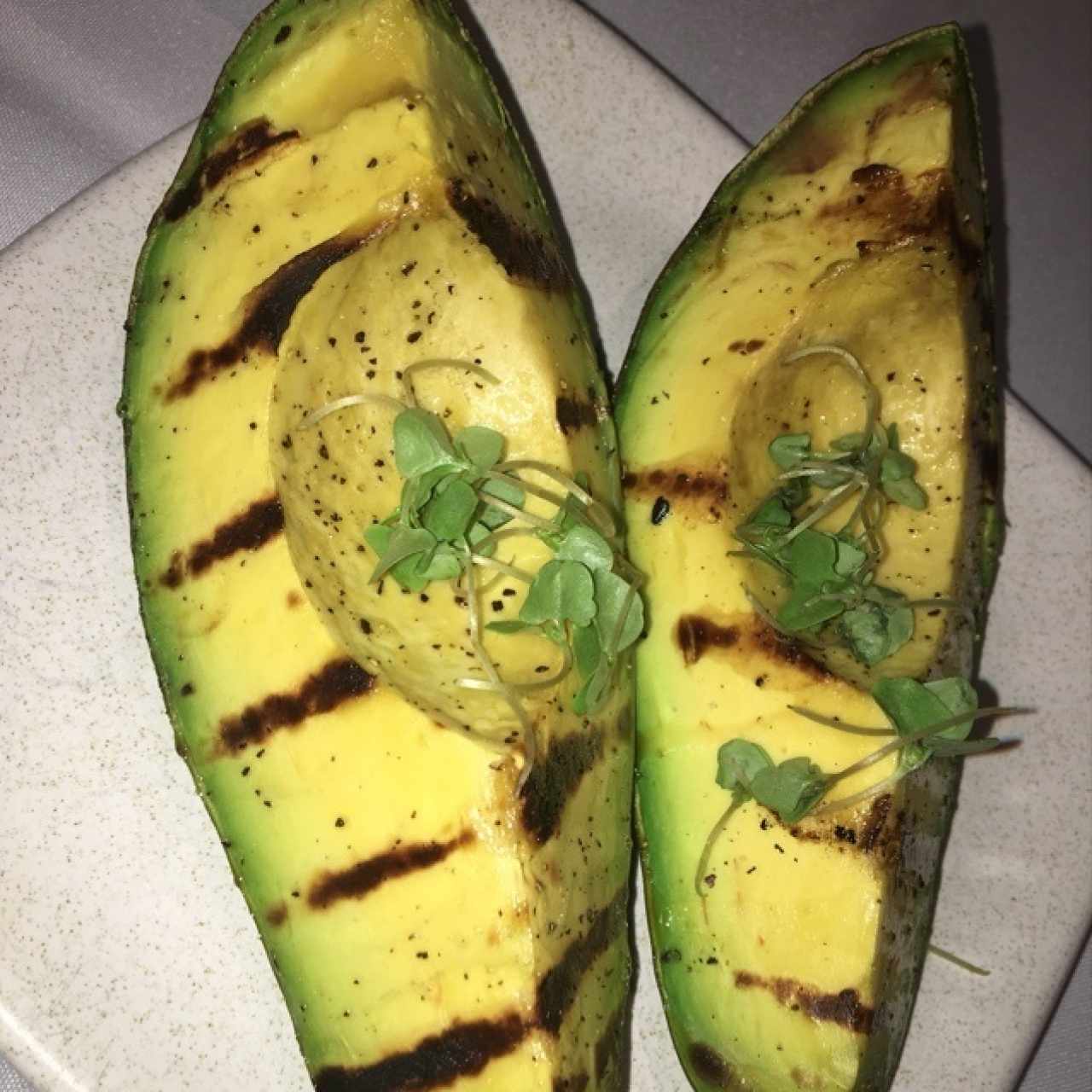 Aguacate a la parrilla