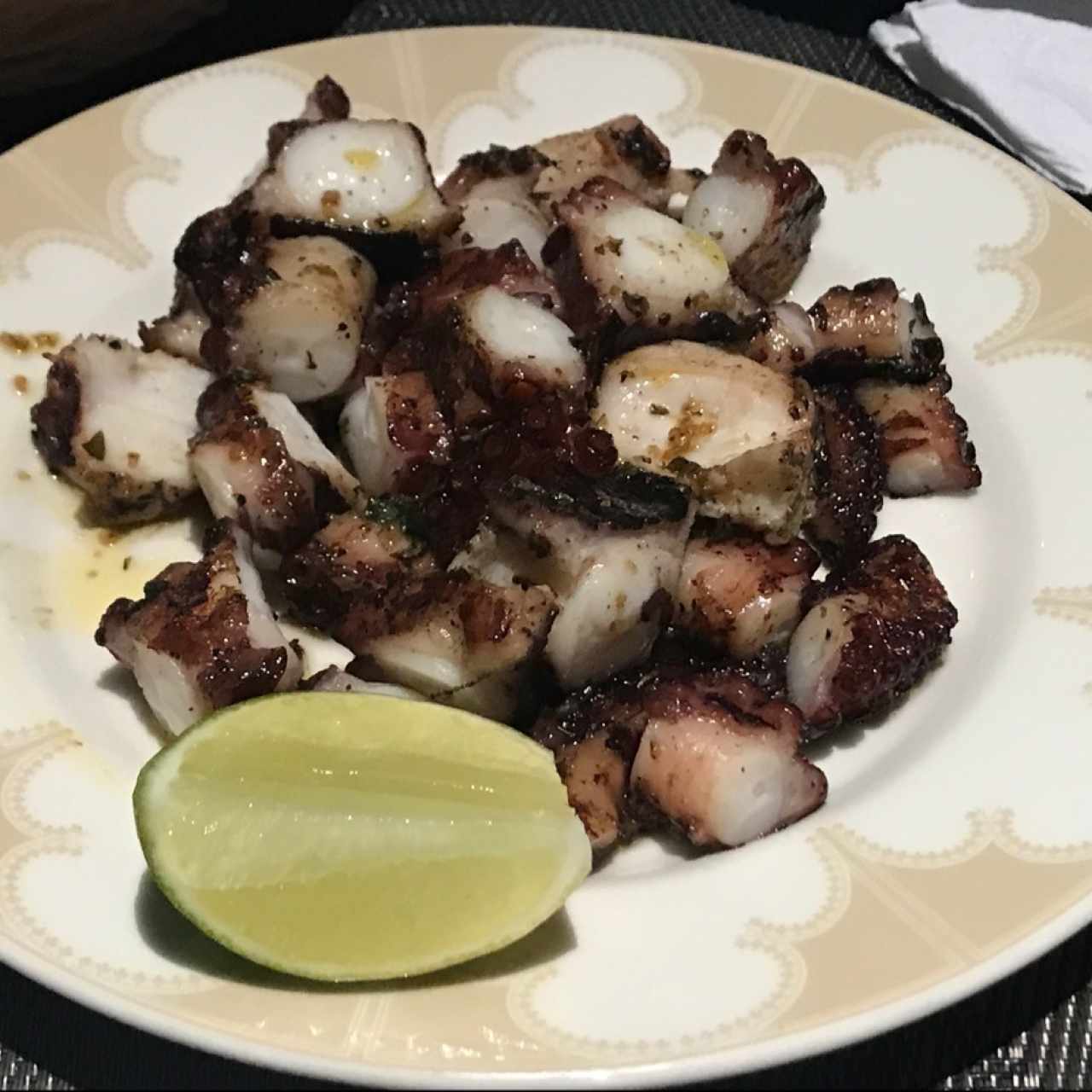 ENTRADAS CALIENTES - Pulpo al carbón