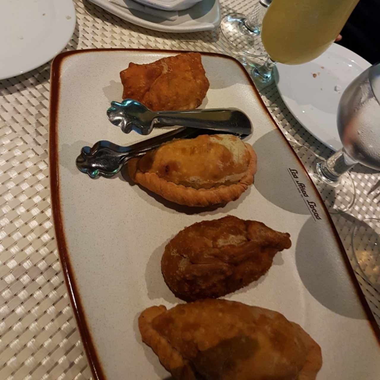 Empanadas de carne y pollo