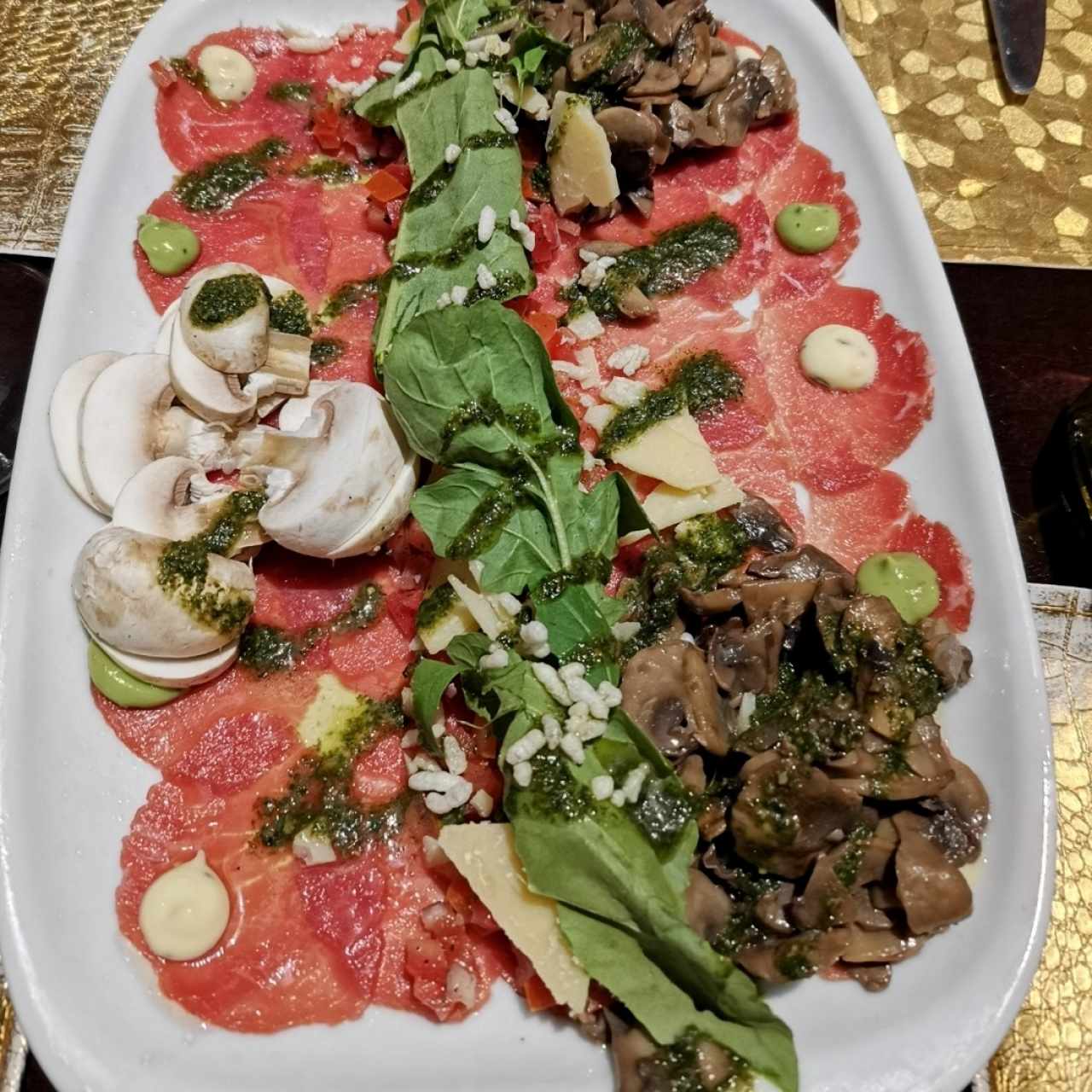 Carpaccio de res