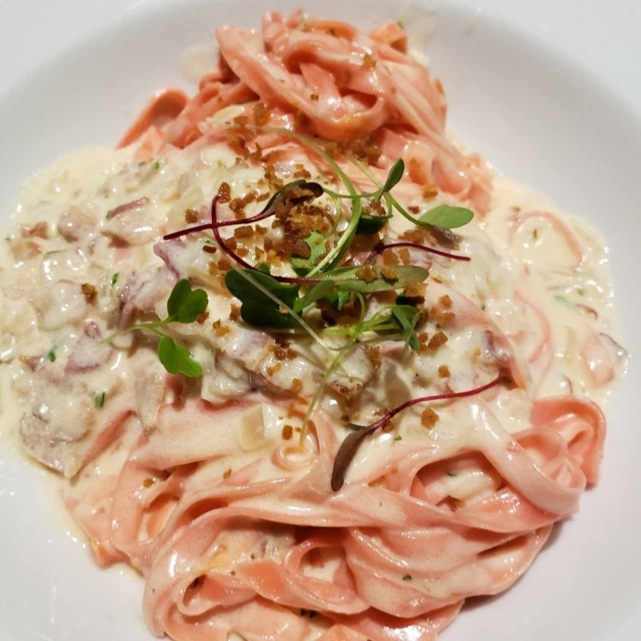 pasta de pimentón a la carbonara