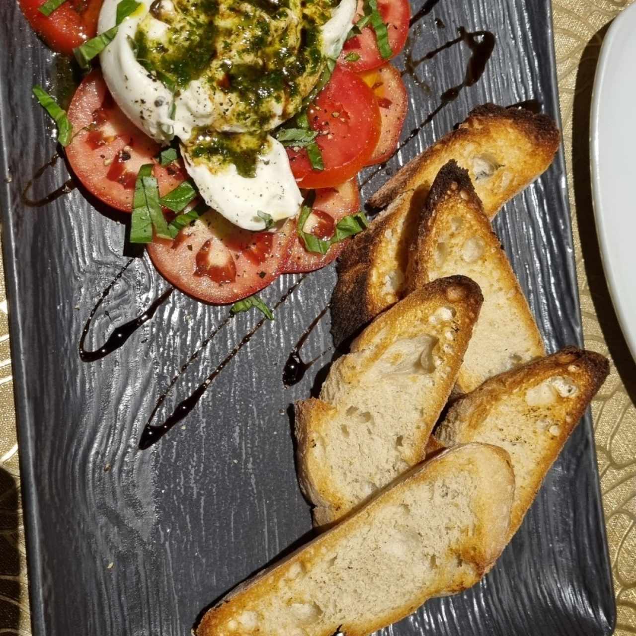 Ensalada burrata