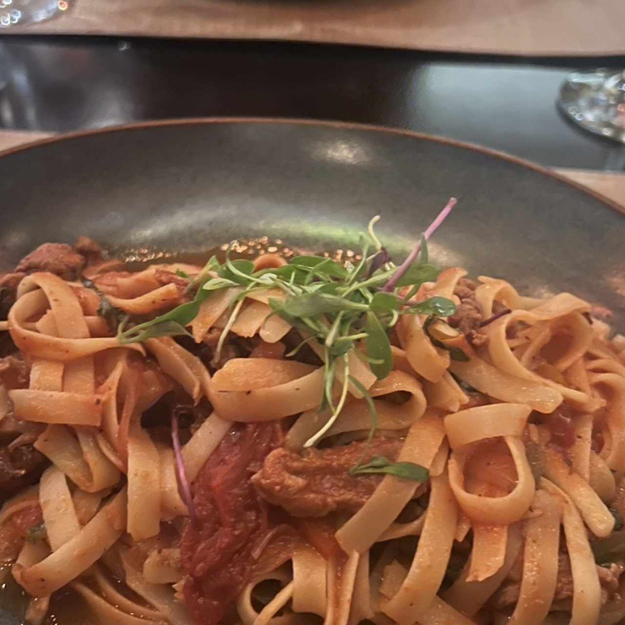 Pasta con Trozos de Filete