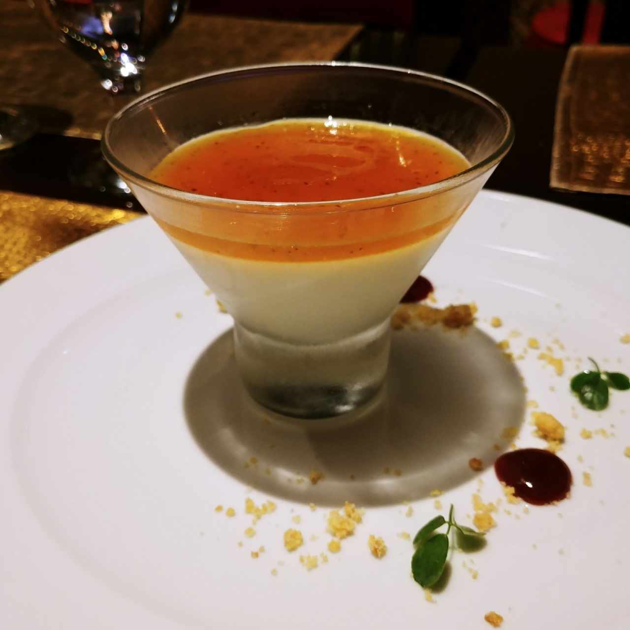 Panacotta con topin de maracuya