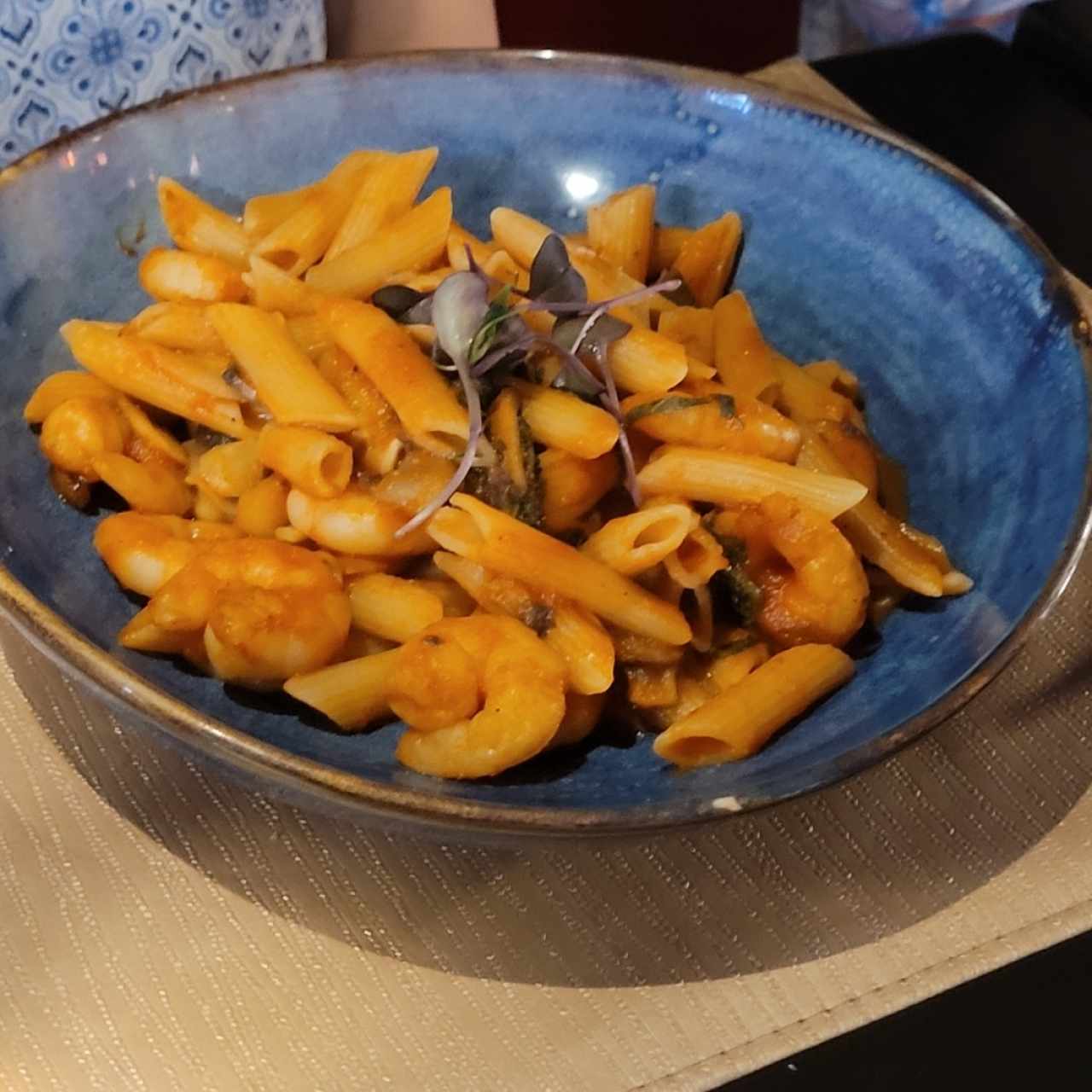 Pasta con Camarones e Funghi