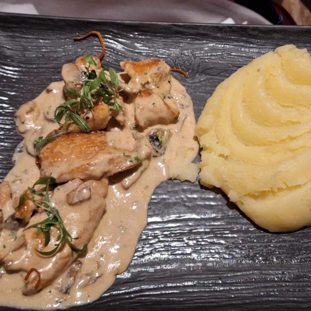 pollo ai funghi