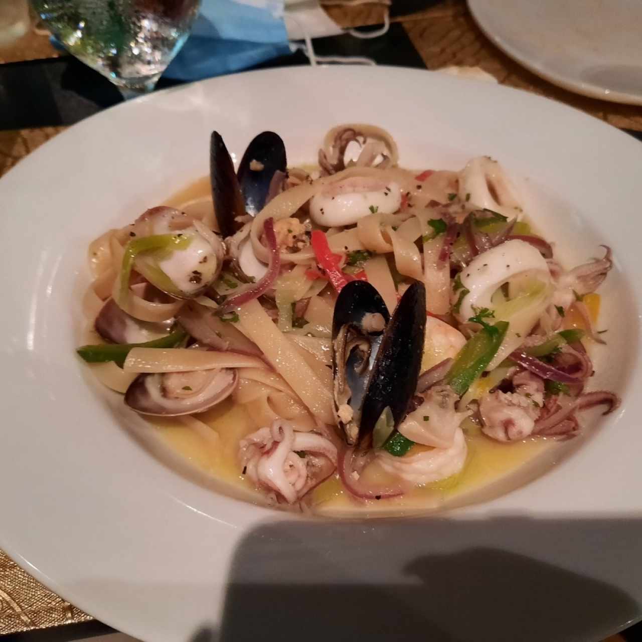 pasta con mariscos mixto