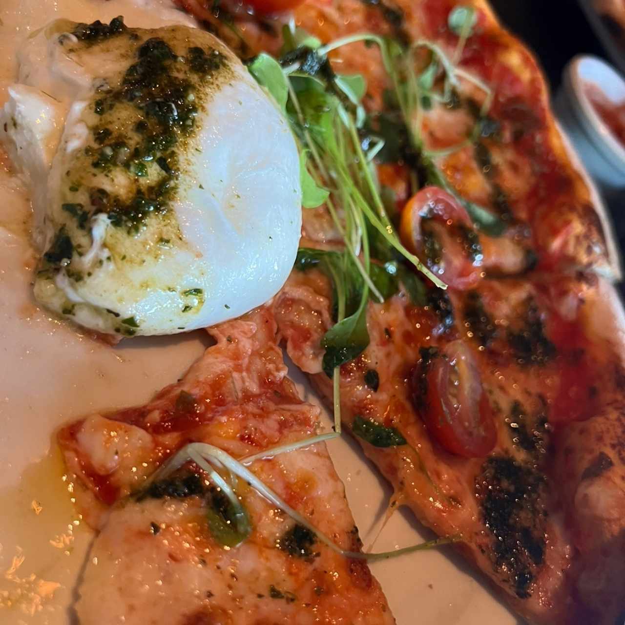 Pizza burrata 