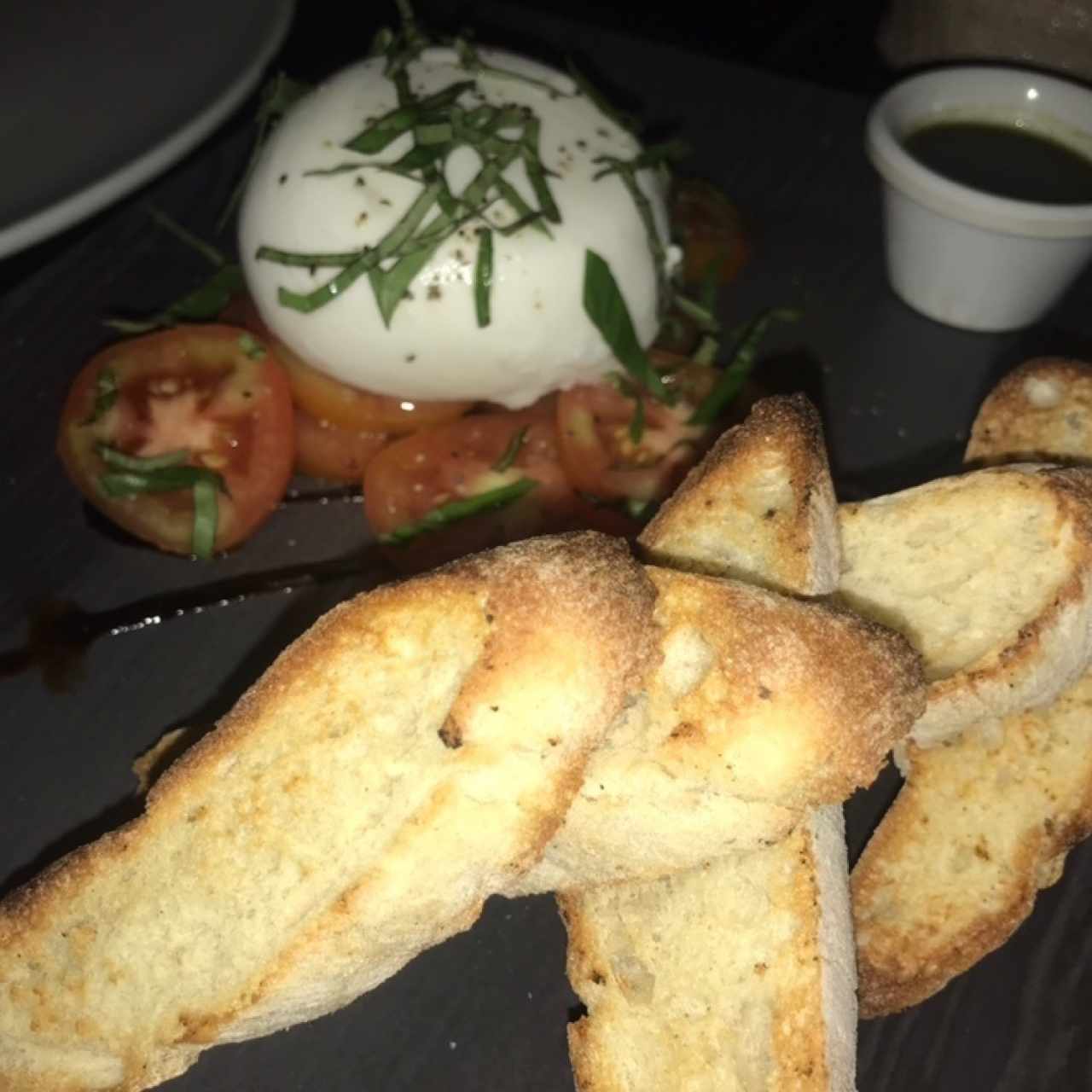 burrata con tomate