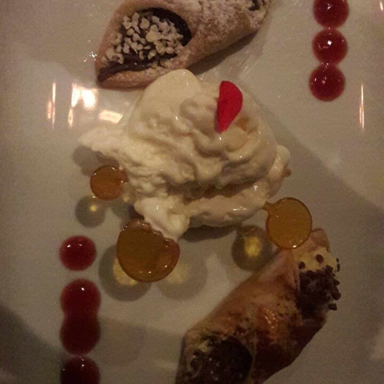 Postres - Cannoli