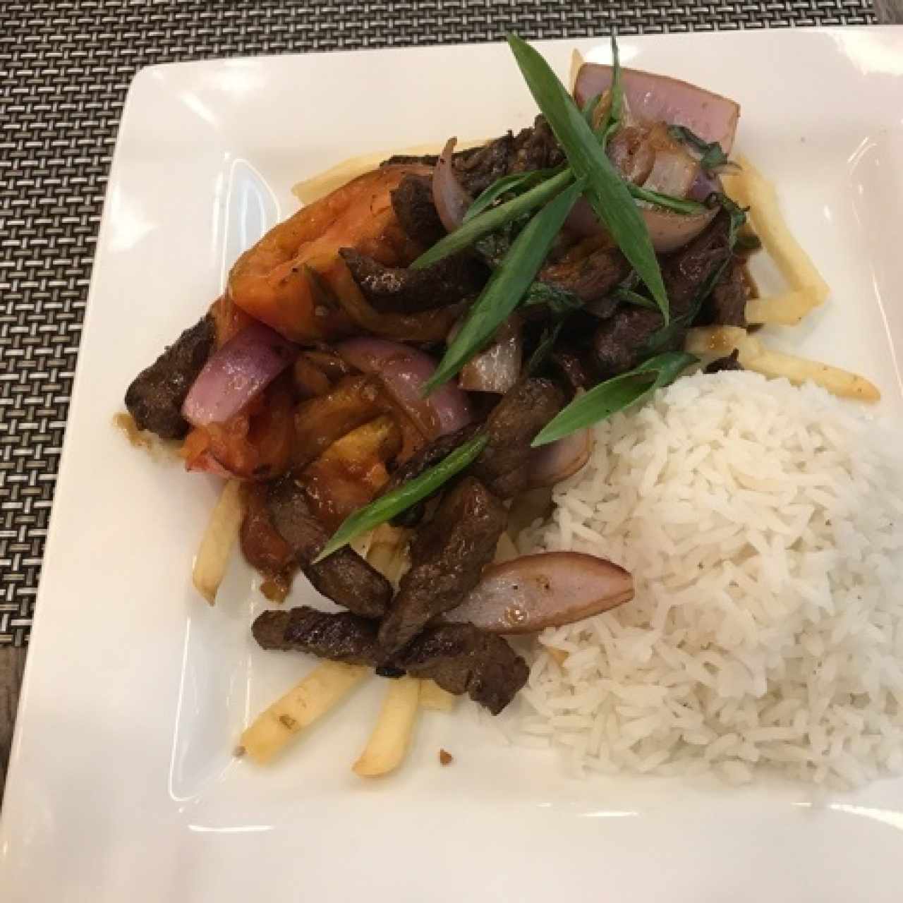 lomo saltado 