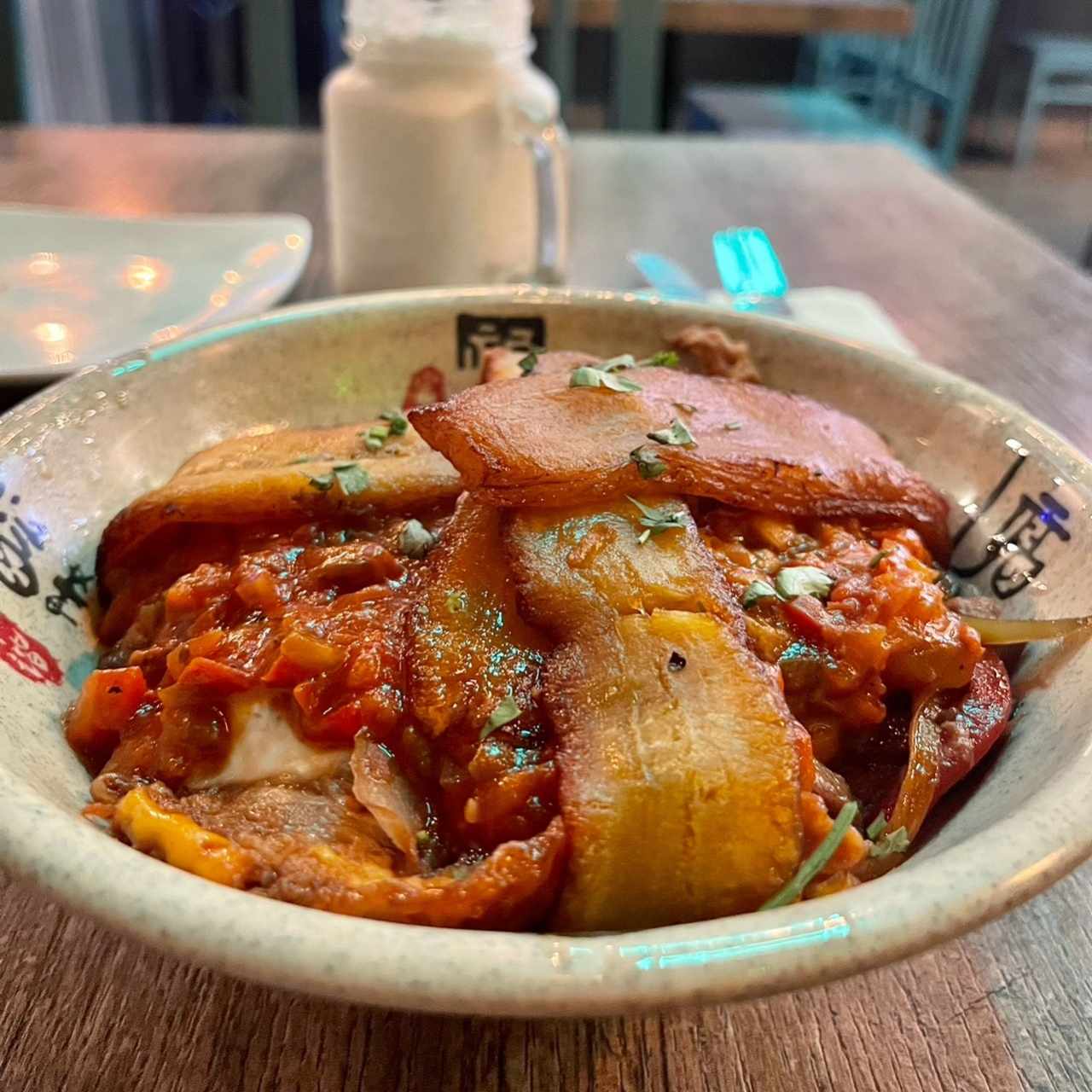 Tokio Bowls - Gyudon Criollo