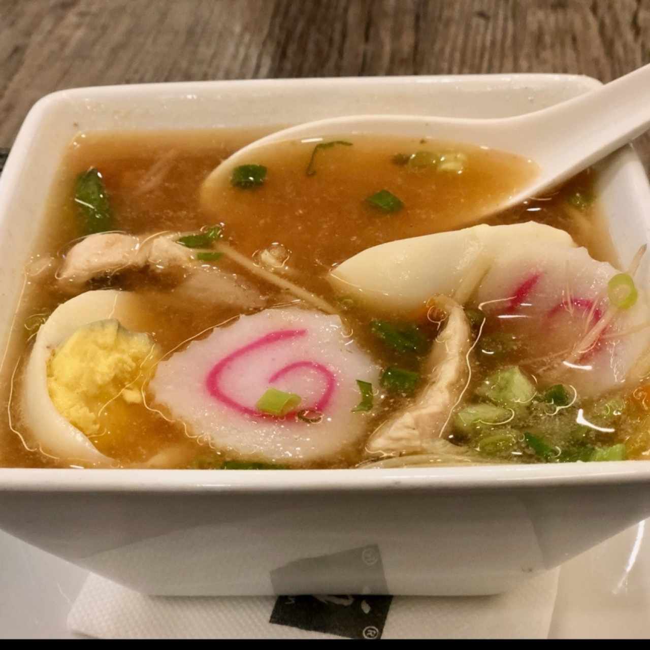 Sopa Ramen de pollo. 