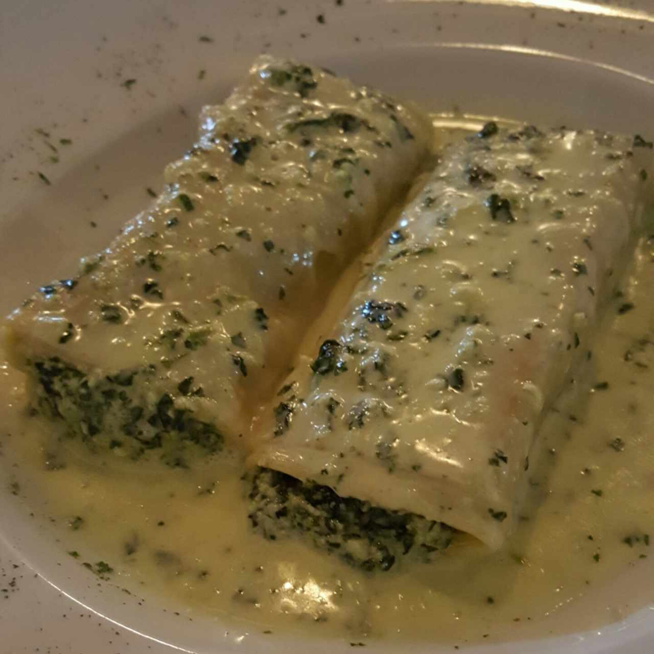 Canelones de espinaca y queso ricotta