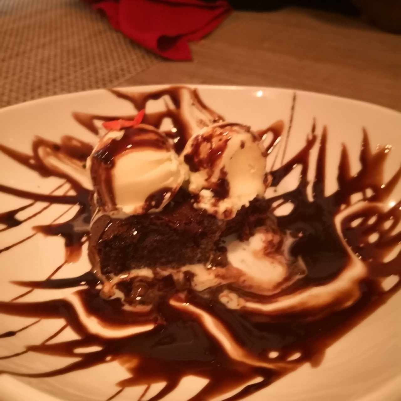 brownie con helado