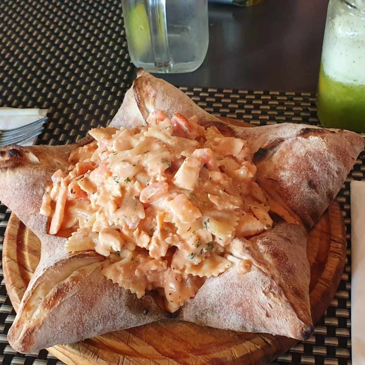 farfalle con salmón 