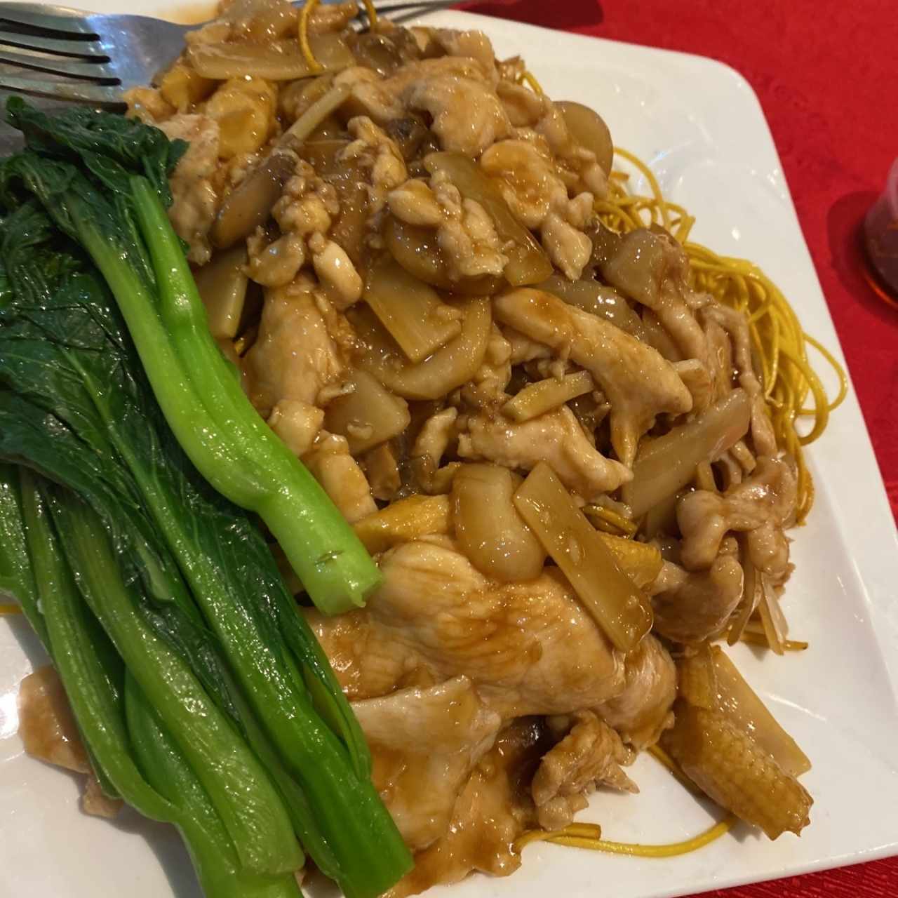 chowmein pollo