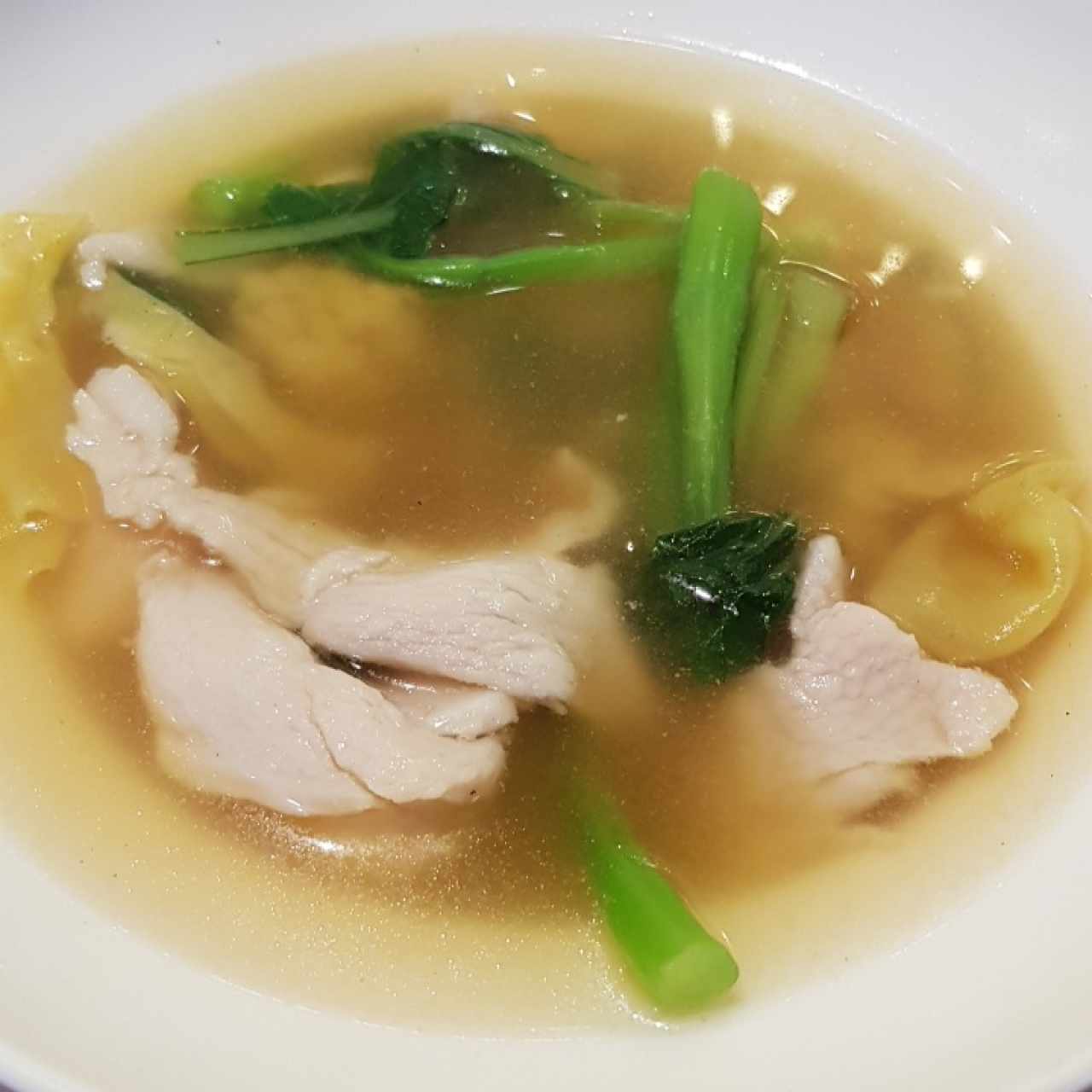 sopa de wanton