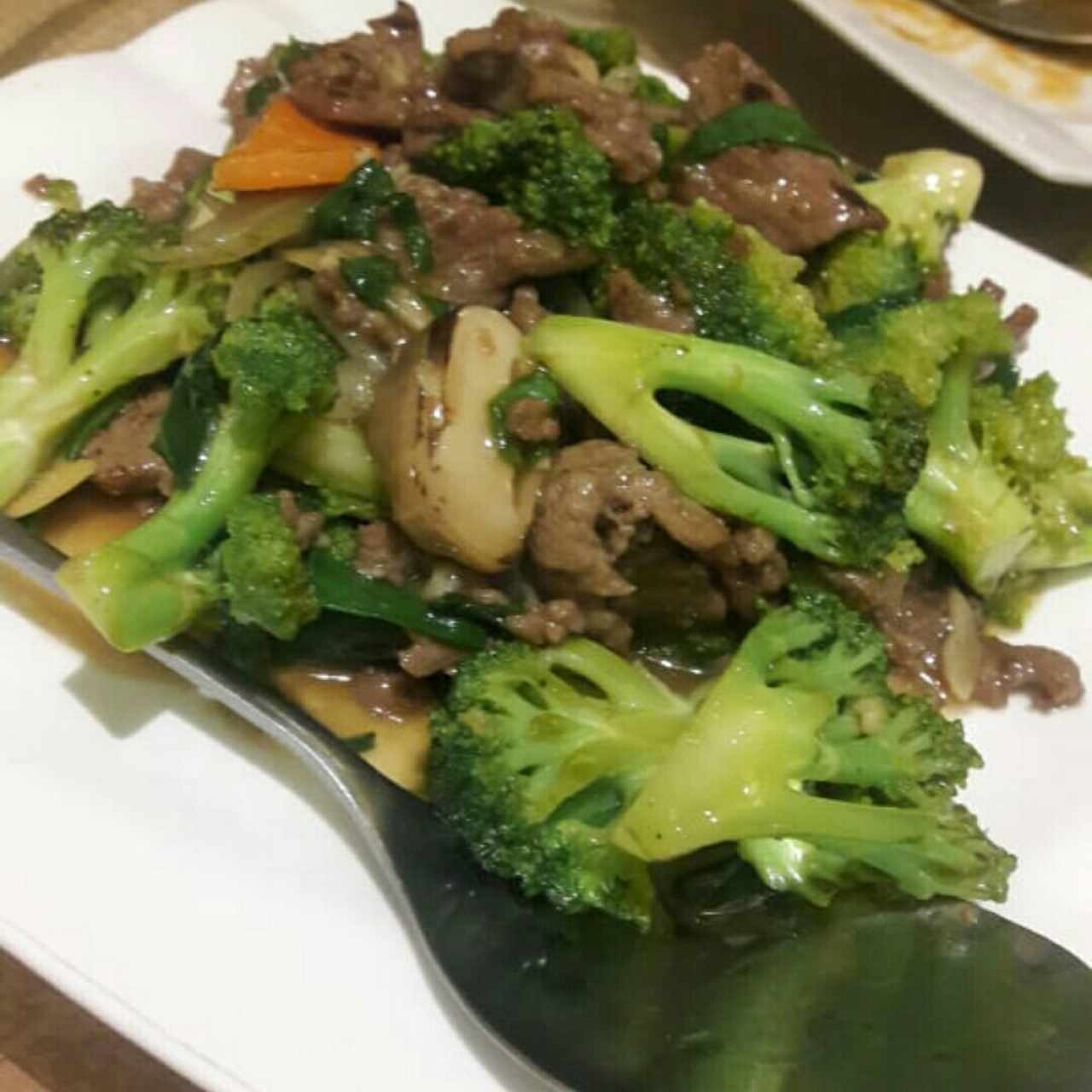 Carne con Brocoli